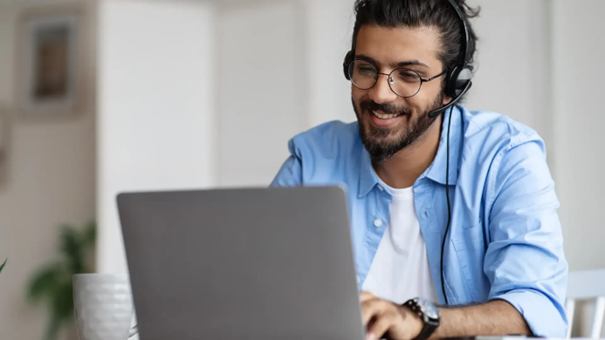 Lire la suite à propos de l’article Les professionnels perfectionnent leur approche commerciale grâce à cinq programmes spécifiques